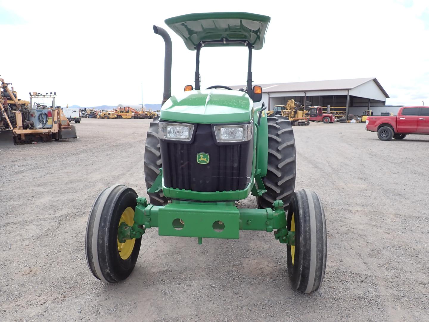 ./imagenes/INVOICE/2019/16432/TRACTOR JOHN DEERE_5065E (18).JPG